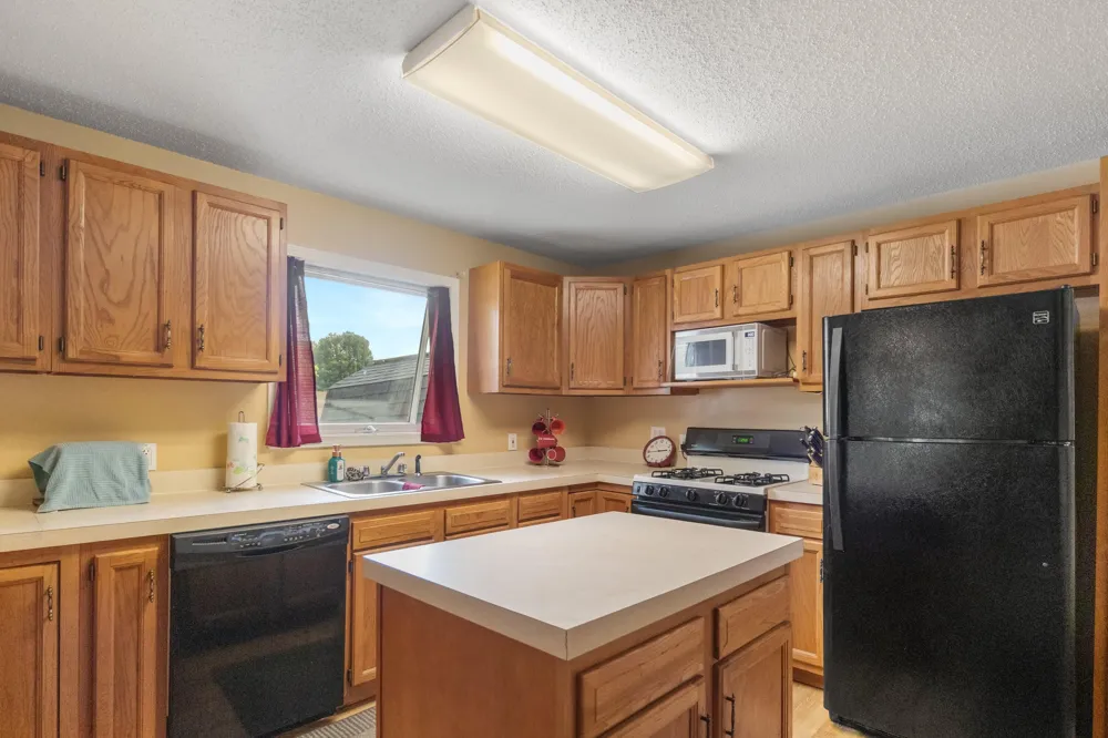5221 S Maple Island Road Greenwood Township, MI 49421