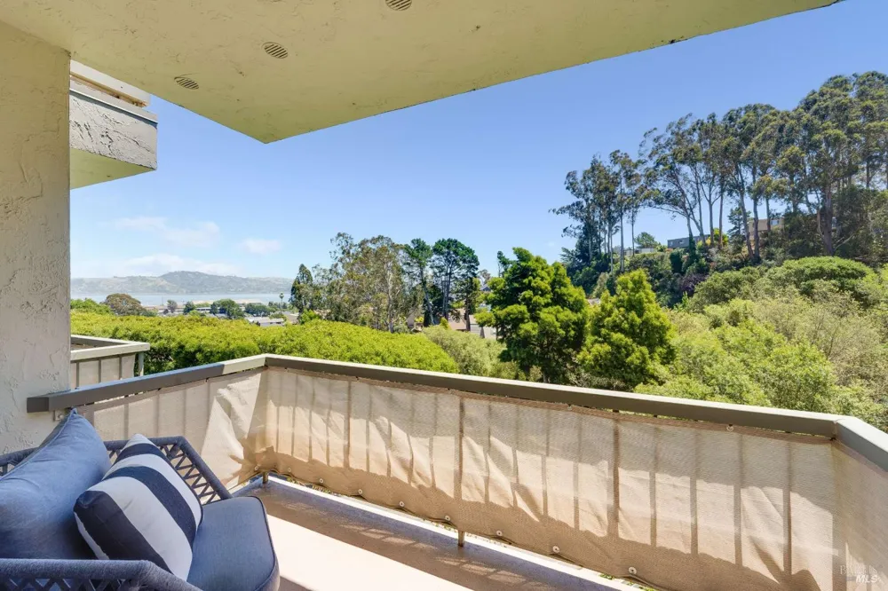 22 Anchorage Road Sausalito, CA 94965