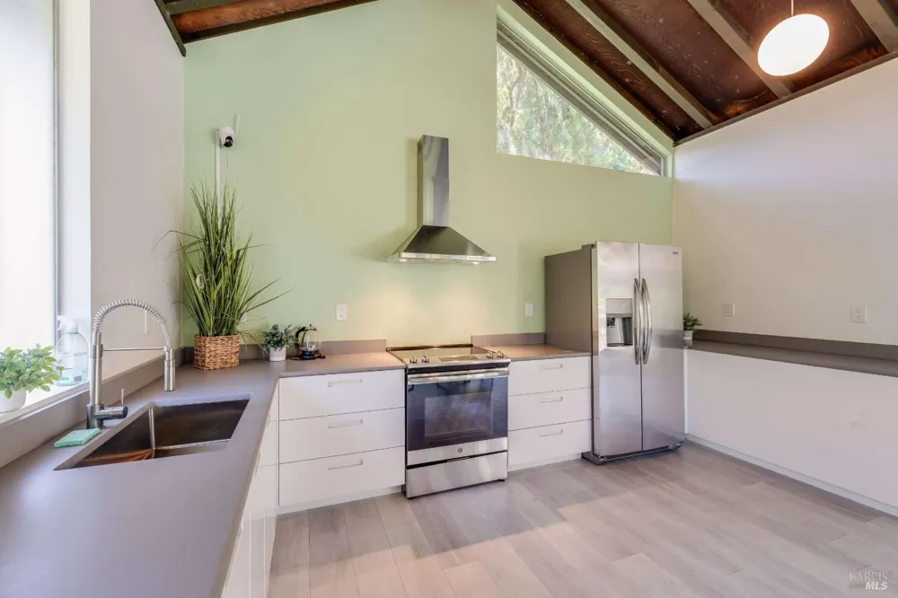 22 Anchorage Road Sausalito, CA 94965