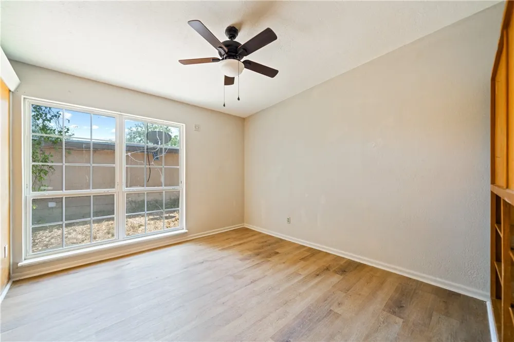 722 Santa Anita Drive Kingsville, TX 78363