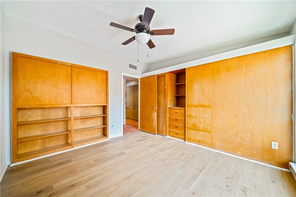 722 Santa Anita Drive Kingsville, TX 78363