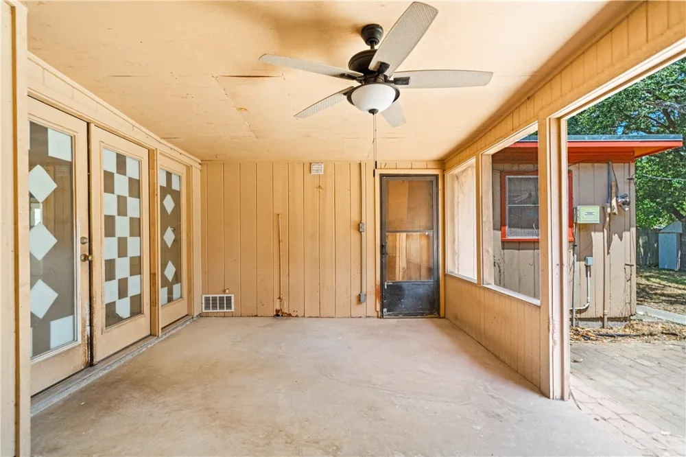 722 Santa Anita Drive Kingsville, TX 78363