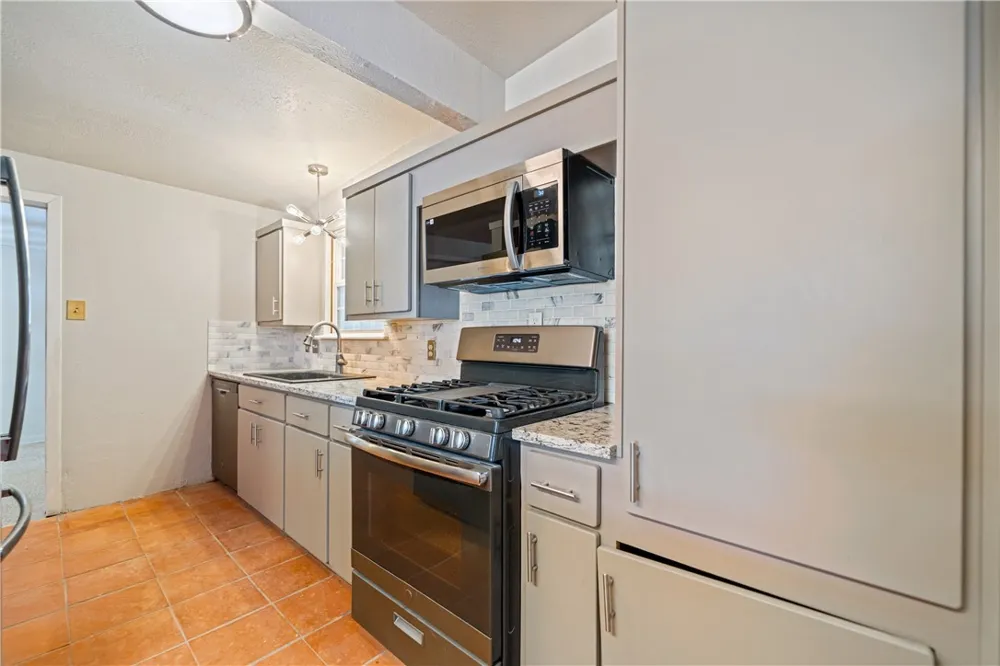 722 Santa Anita Drive Kingsville, TX 78363