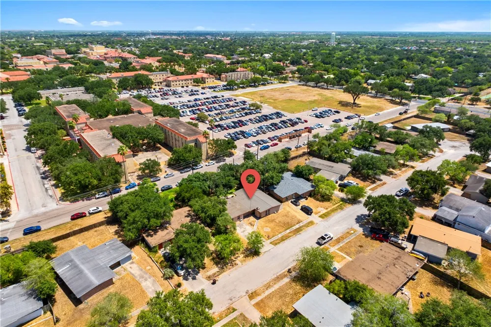 722 Santa Anita Drive Kingsville, TX 78363