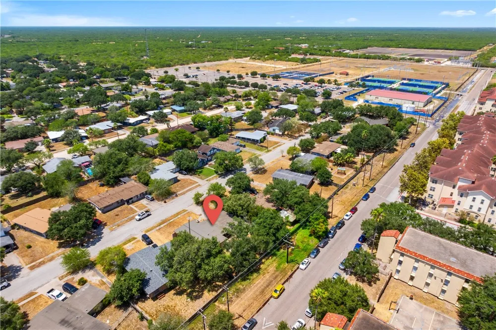 722 Santa Anita Drive Kingsville, TX 78363