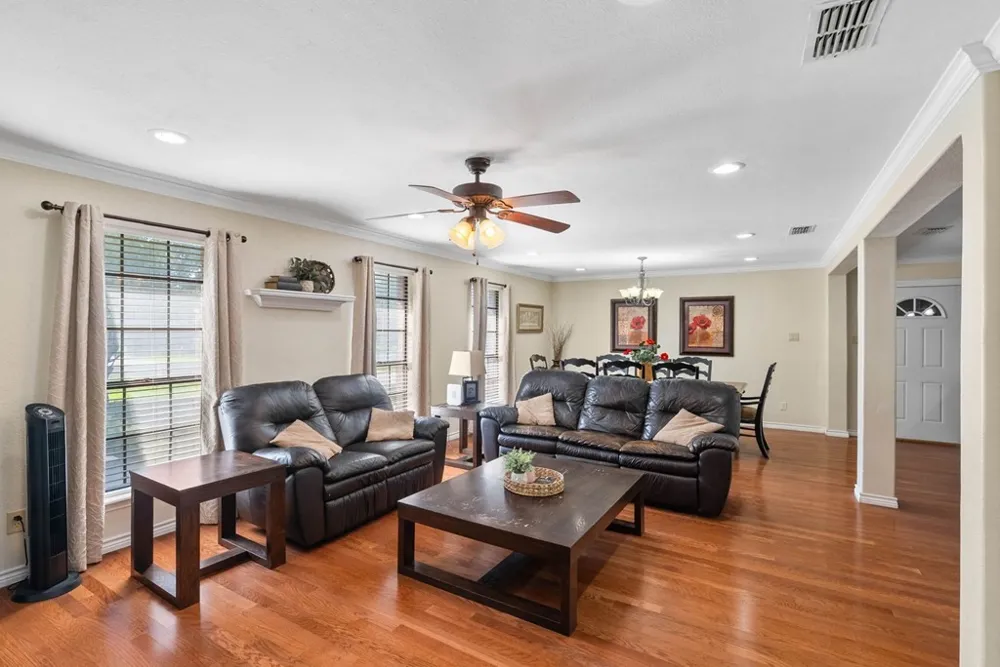 118 Saint Peter Rockport, TX 78382