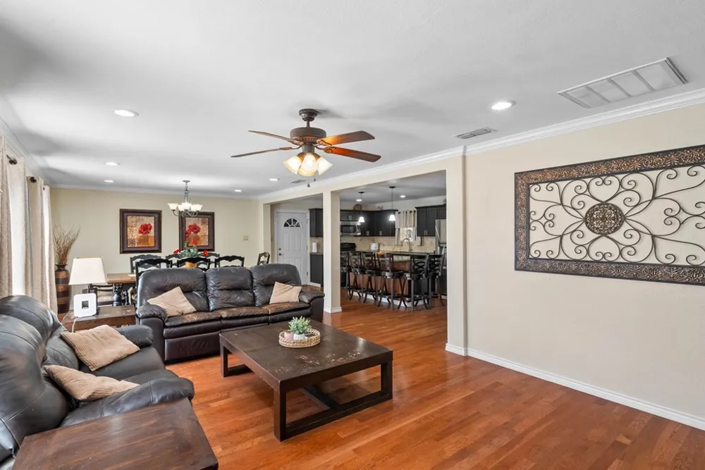 118 Saint Peter Rockport, TX 78382