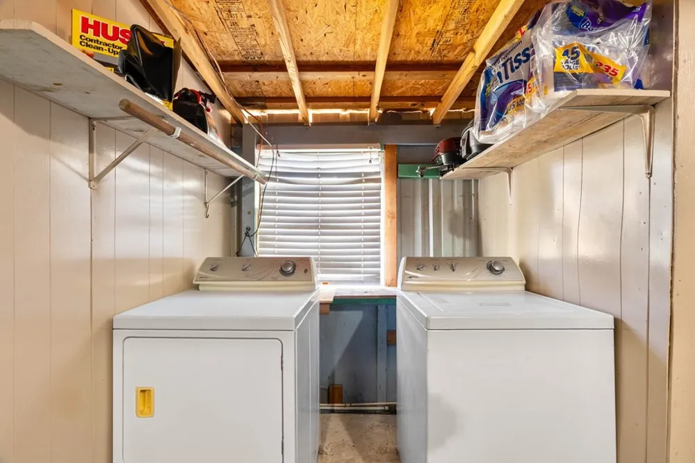 118 Saint Peter Rockport, TX 78382