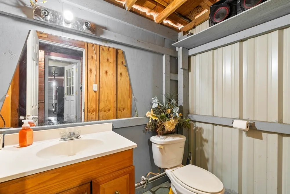 118 Saint Peter Rockport, TX 78382