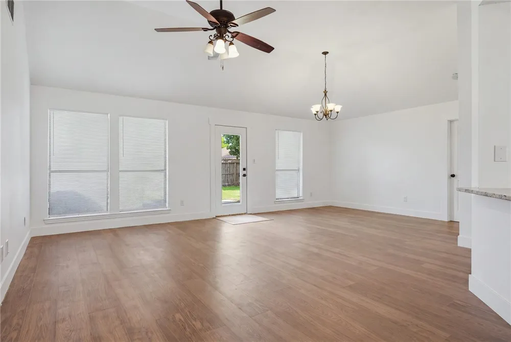 2087 Sabal Drive Ingleside, TX 78362
