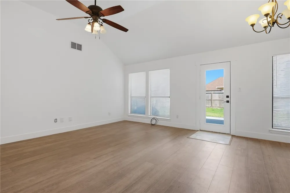 2087 Sabal Drive Ingleside, TX 78362