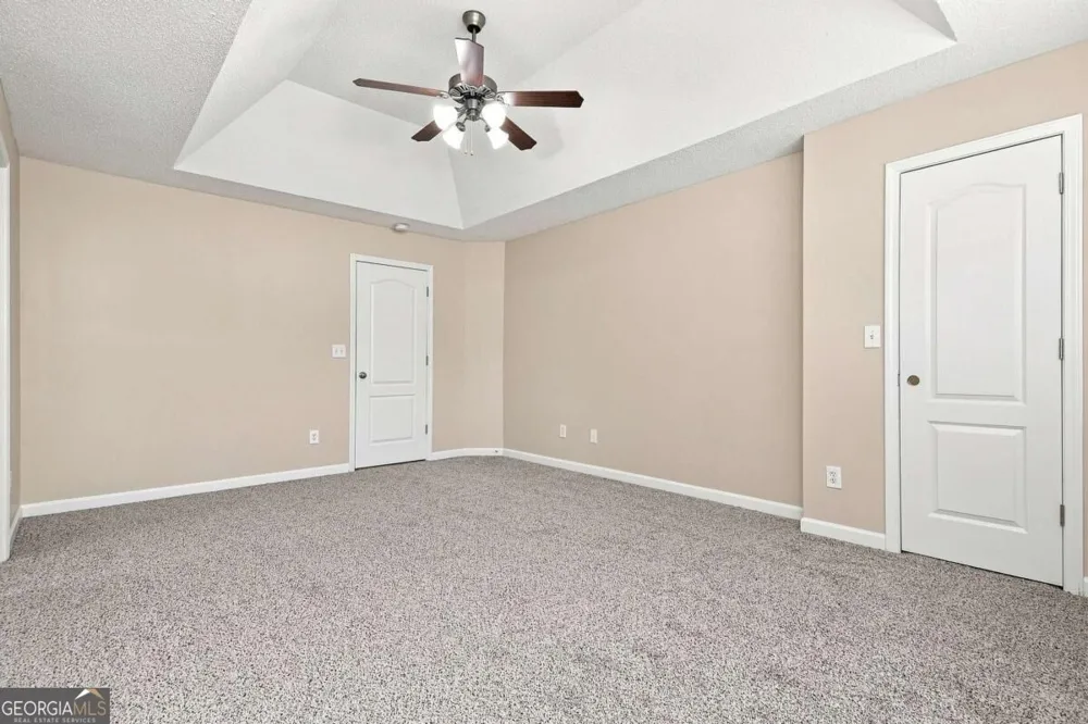 8606 Thomas LN Riverdale, GA 30274
