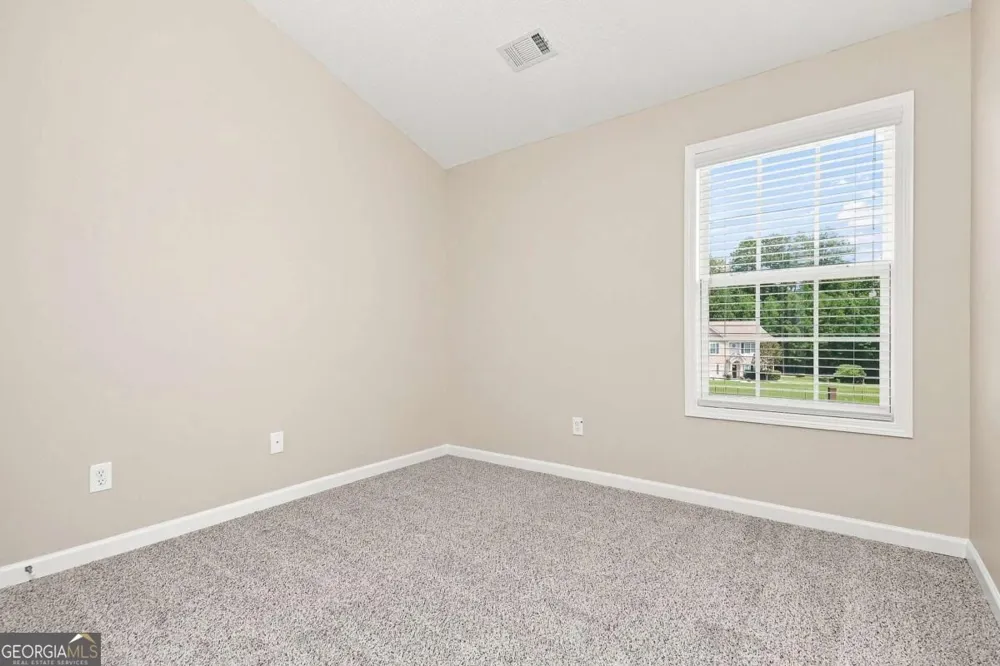 8606 Thomas LN Riverdale, GA 30274