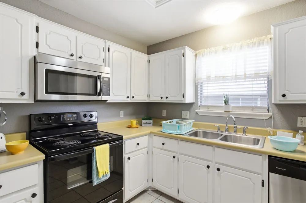 2410 Buttercup Circle Killeen, TX 76542
