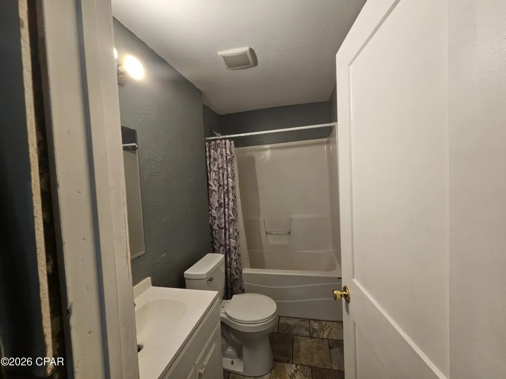 606 E 13th Street #B Panama City, FL 32401