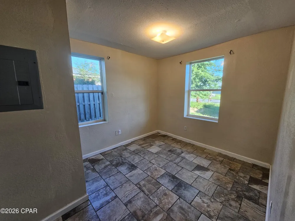 606 E 13th Street #B Panama City, FL 32401