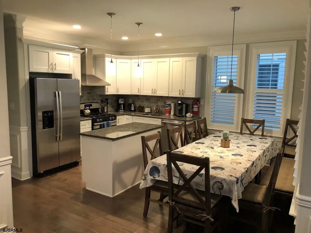 840 Wesley Ave Ave Ocean City, NJ 08226