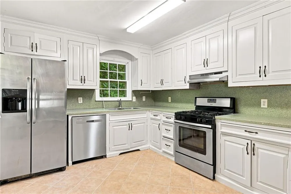 6784 Galts Ferry Road Acworth, GA 30102