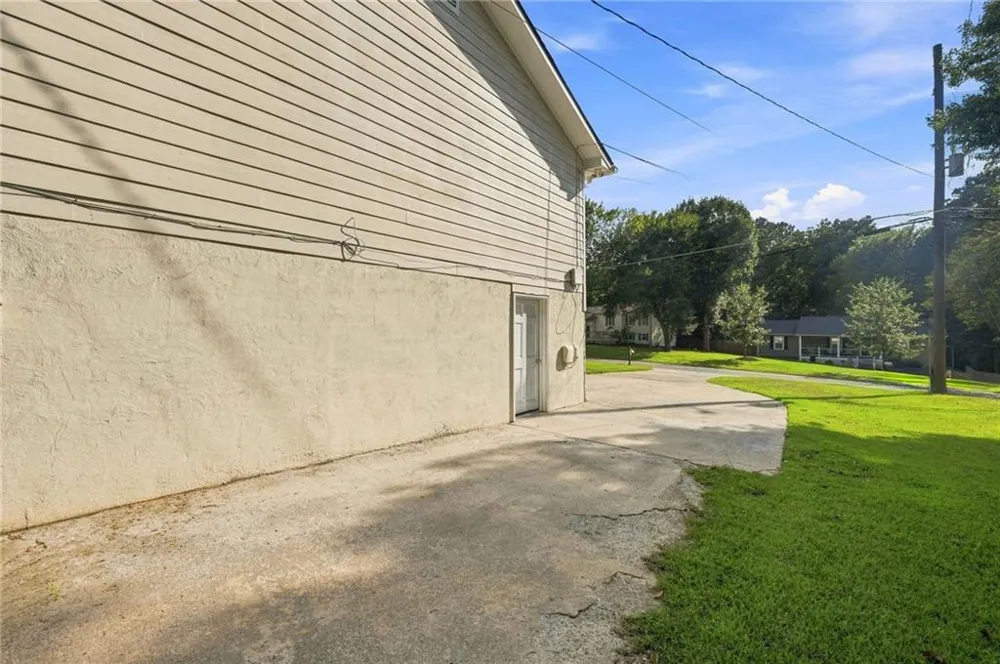 6784 Galts Ferry Road Acworth, GA 30102