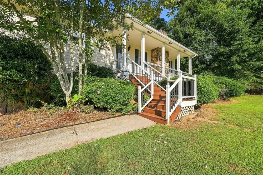 6784 Galts Ferry Road Acworth, GA 30102