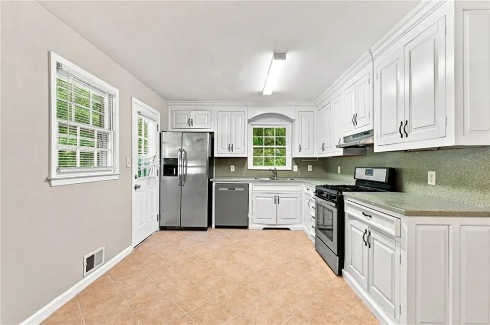 6784 Galts Ferry Road Acworth, GA 30102