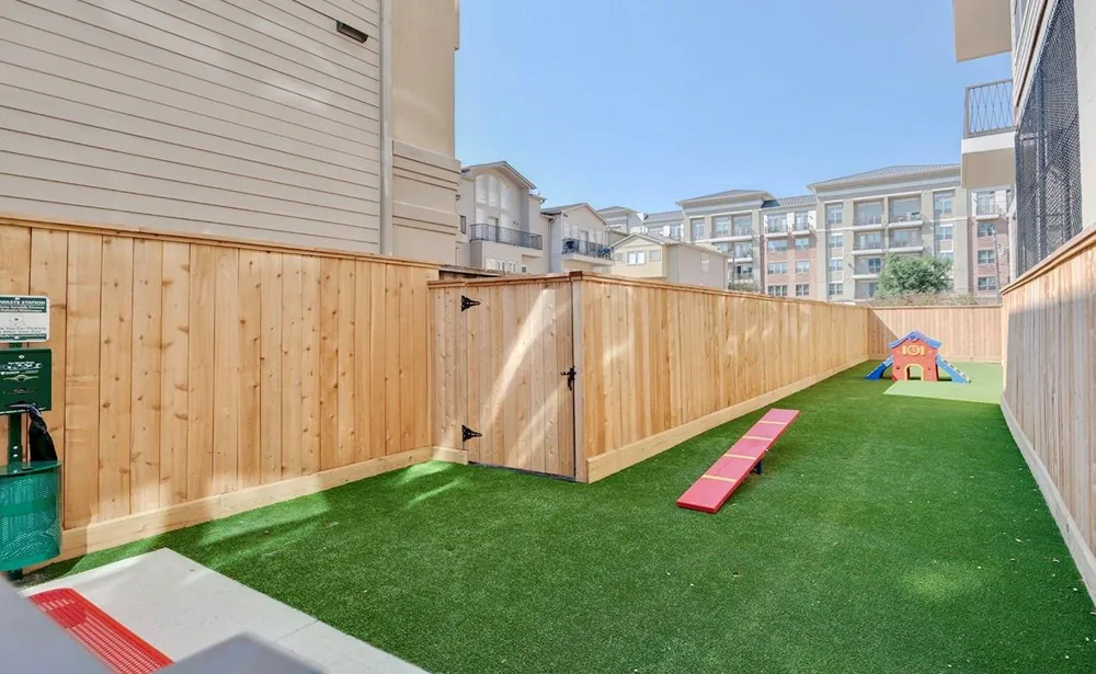 160 Birdsall Street #2411 Houston, TX 77007