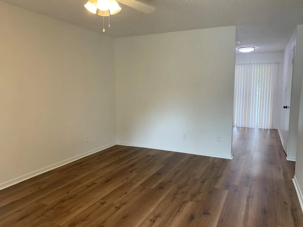 101 Willenberg Road #5 Lake Jackson, TX 77566