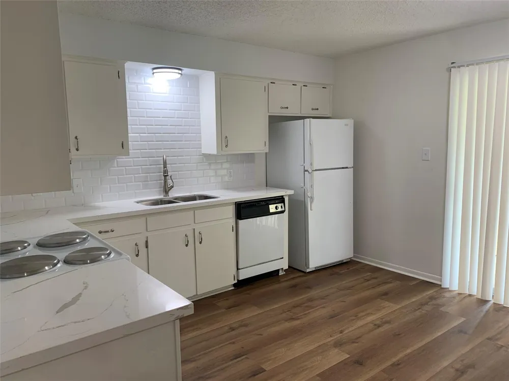 101 Willenberg Road #5 Lake Jackson, TX 77566