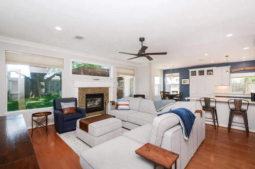 19 Oakmere Place Sugar Land, TX 77479