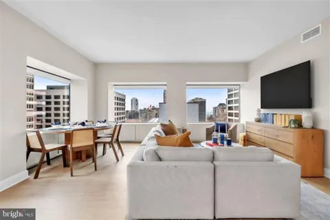 1801 MARKET STREET #2417