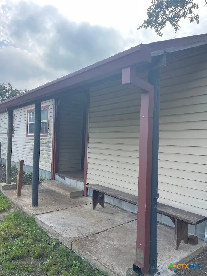 551 Ramblewood Drive Canyon Lake, TX 78133