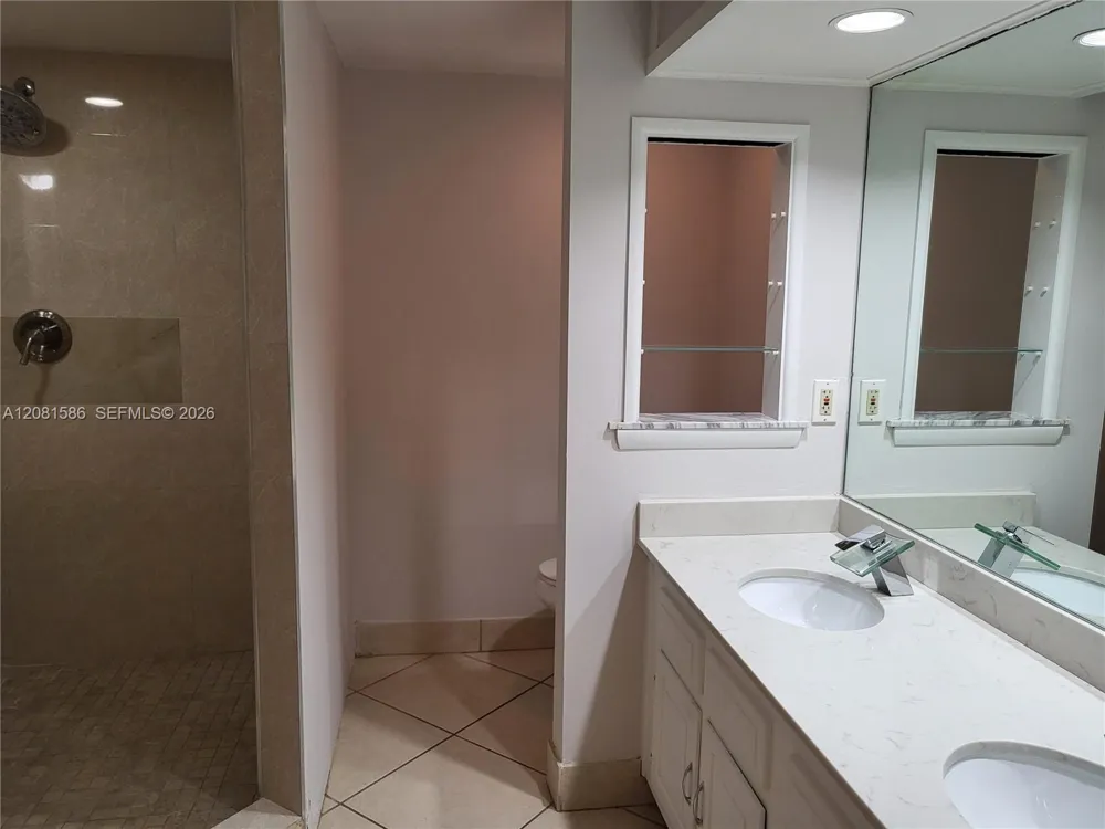 6924 SW 114th Pl #E56 Miami, FL 33173