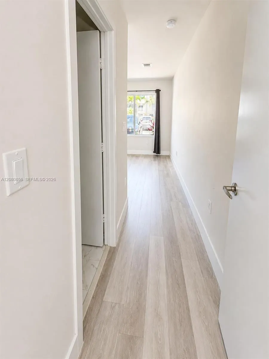 2555 NE 193 ST #2112 Aventura, FL 33180