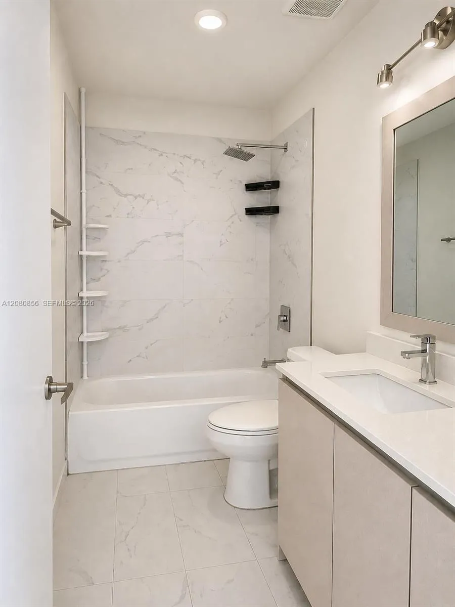 2555 NE 193 ST #2112 Aventura, FL 33180