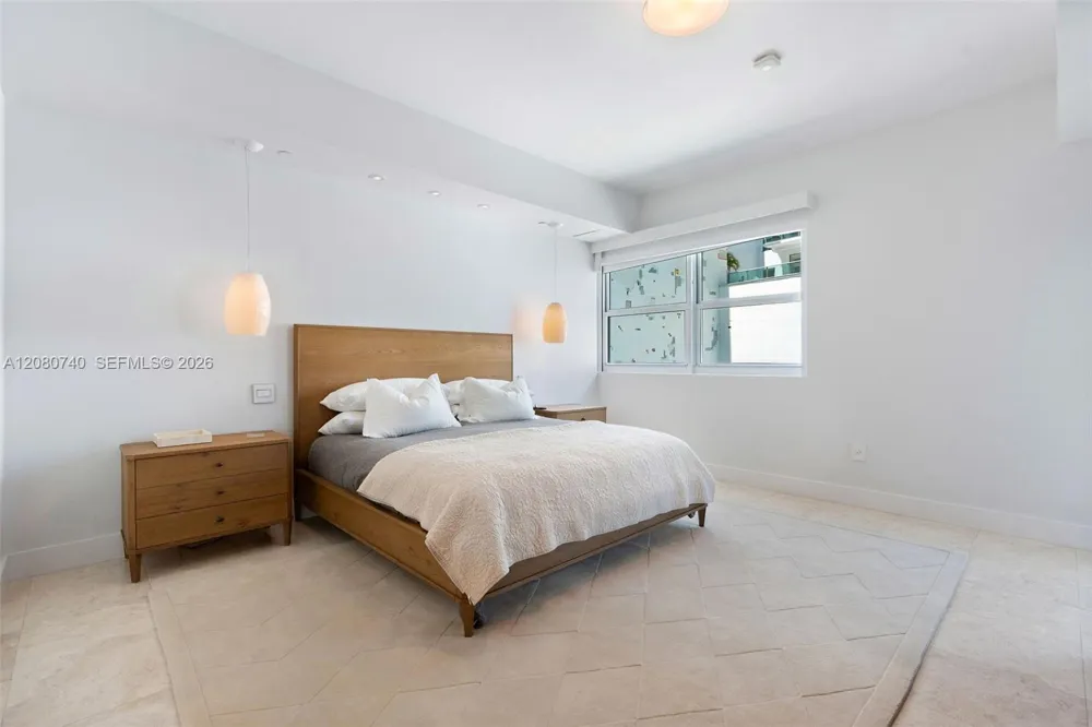 6103 Aqua Ave #702 Miami Beach, FL 33141