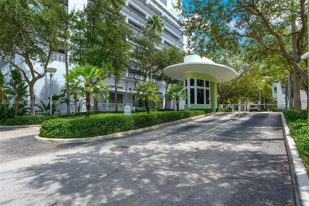 6103 Aqua Ave #702 Miami Beach, FL 33141
