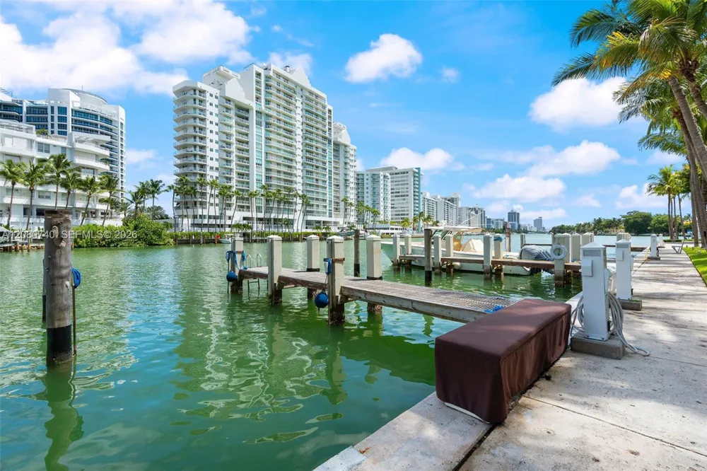 6103 Aqua Ave #702 Miami Beach, FL 33141