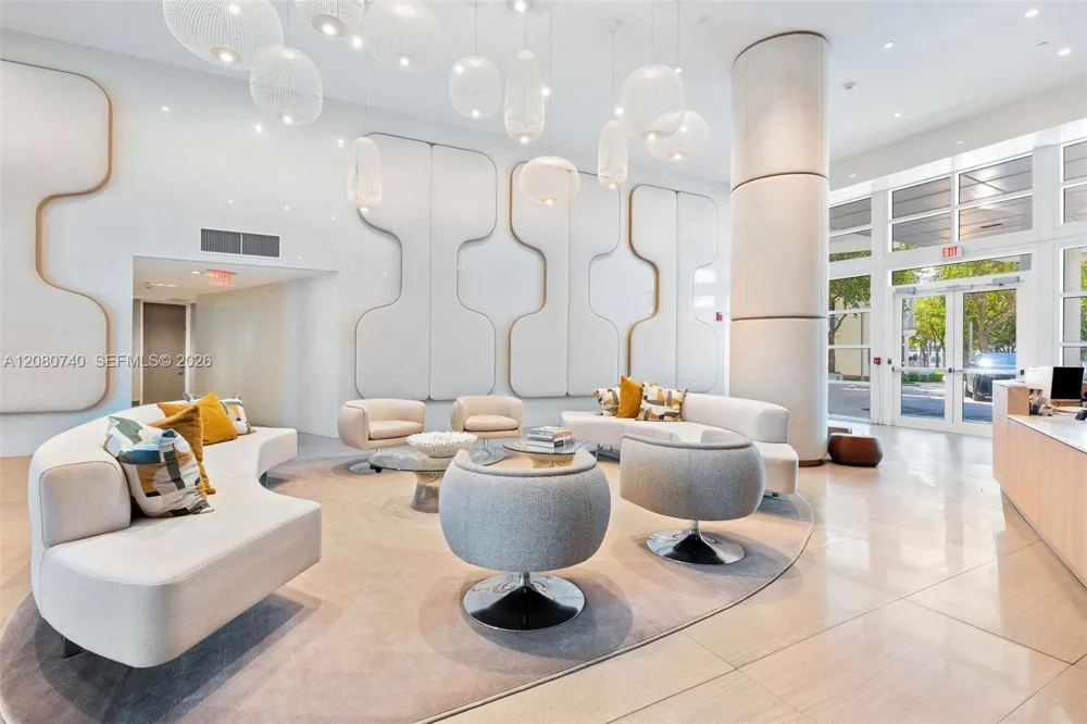 6103 Aqua Ave #702 Miami Beach, FL 33141
