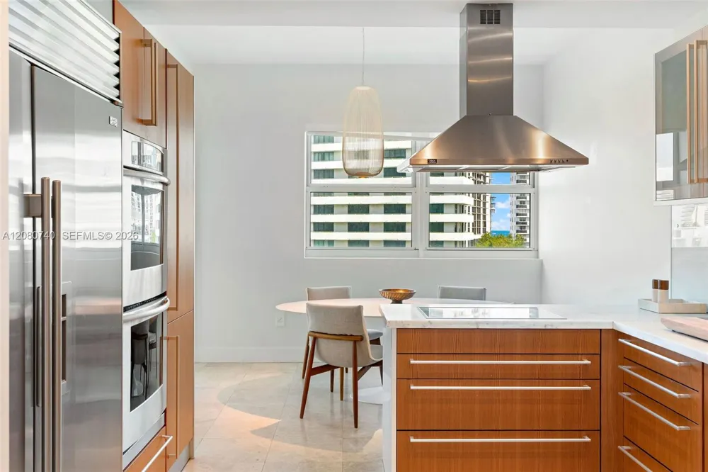 6103 Aqua Ave #702 Miami Beach, FL 33141