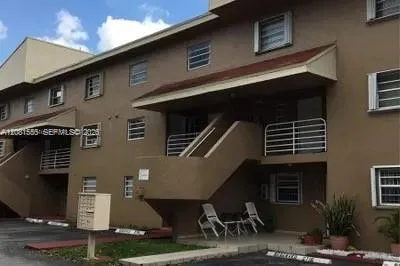 2778 W 60th St #45 Hialeah, FL 33016
