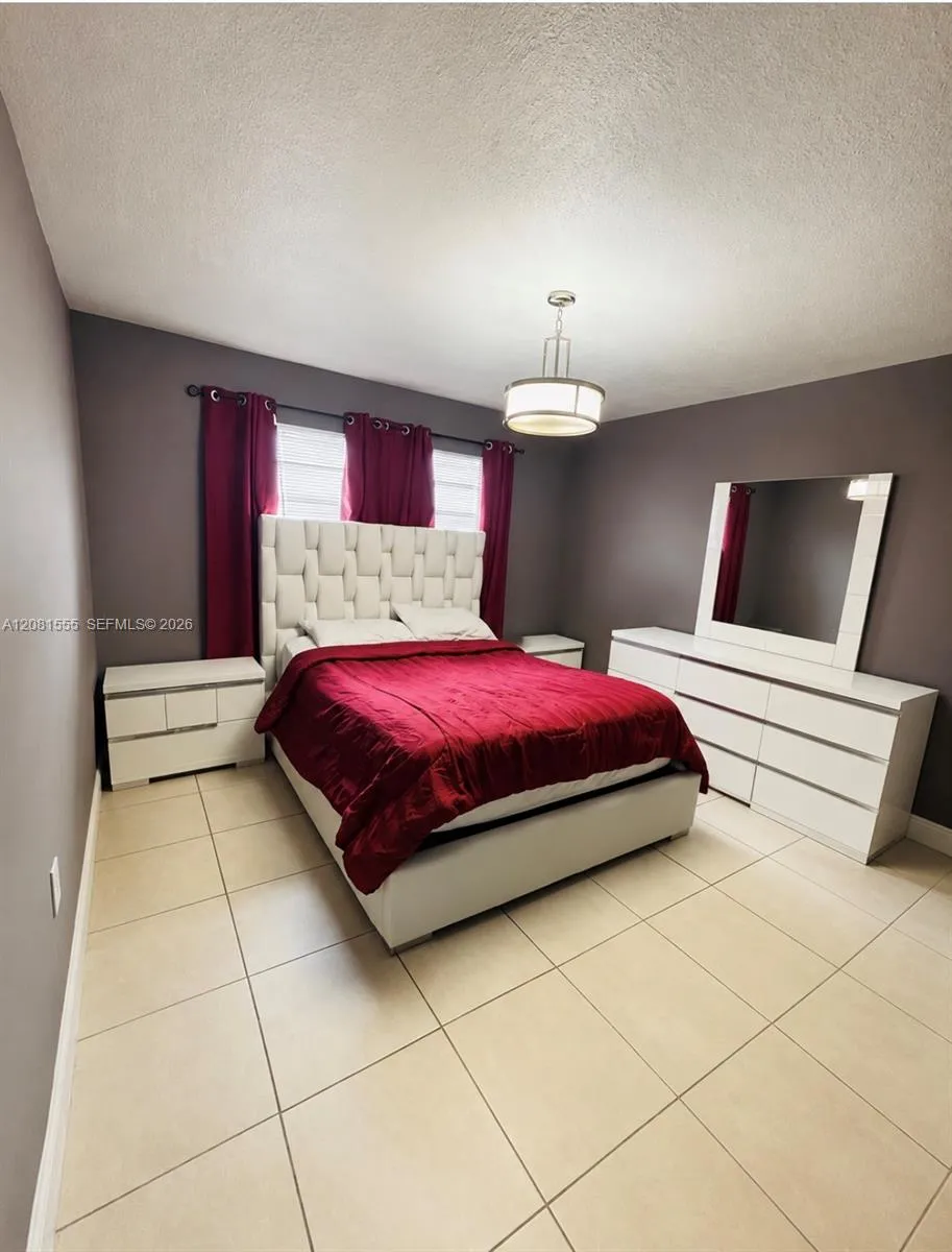 2778 W 60th St #45 Hialeah, FL 33016