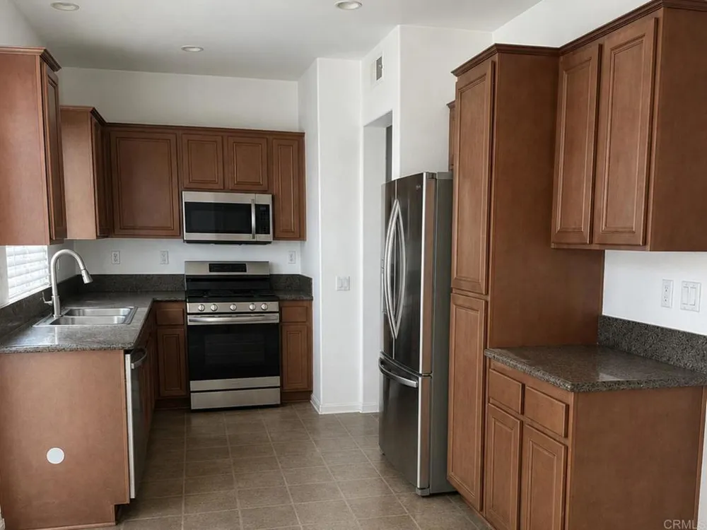 417 Swansea Escondido, CA 92027