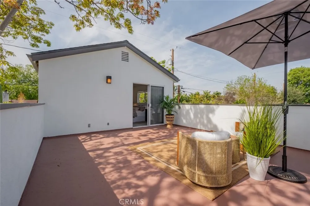 1737 N Lima St Burbank, CA 91505