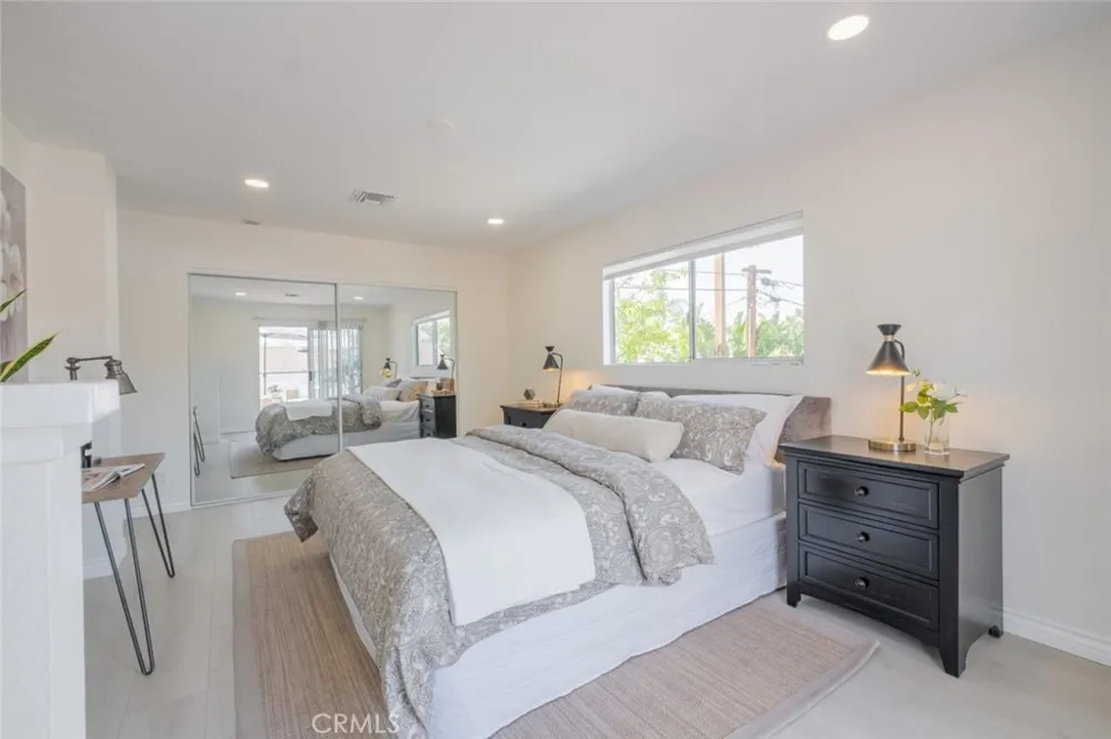 1737 N Lima St Burbank, CA 91505