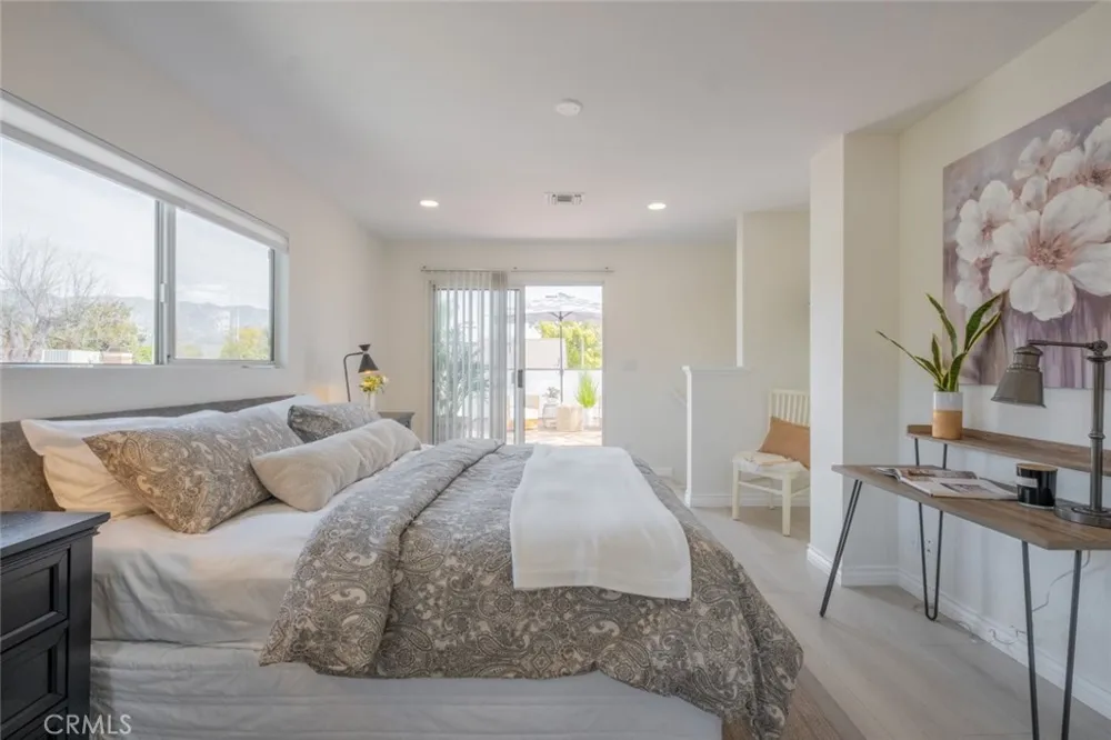 1737 N Lima St Burbank, CA 91505