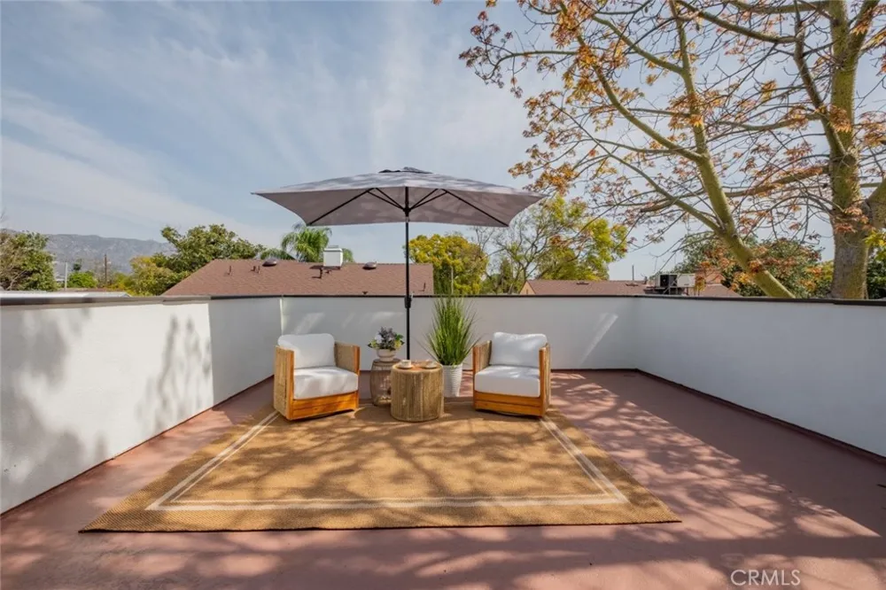 1737 N Lima St Burbank, CA 91505