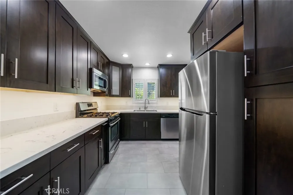 4935 Indian Wood #344 Culver City, CA 90230