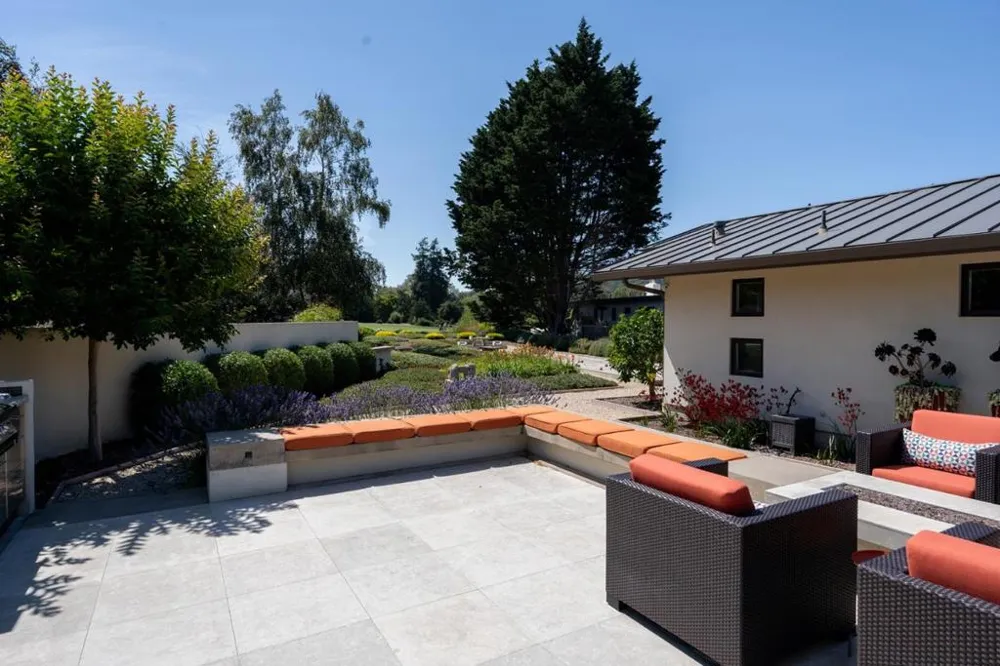 7086 Valley Greens Circle Carmel, CA 93923