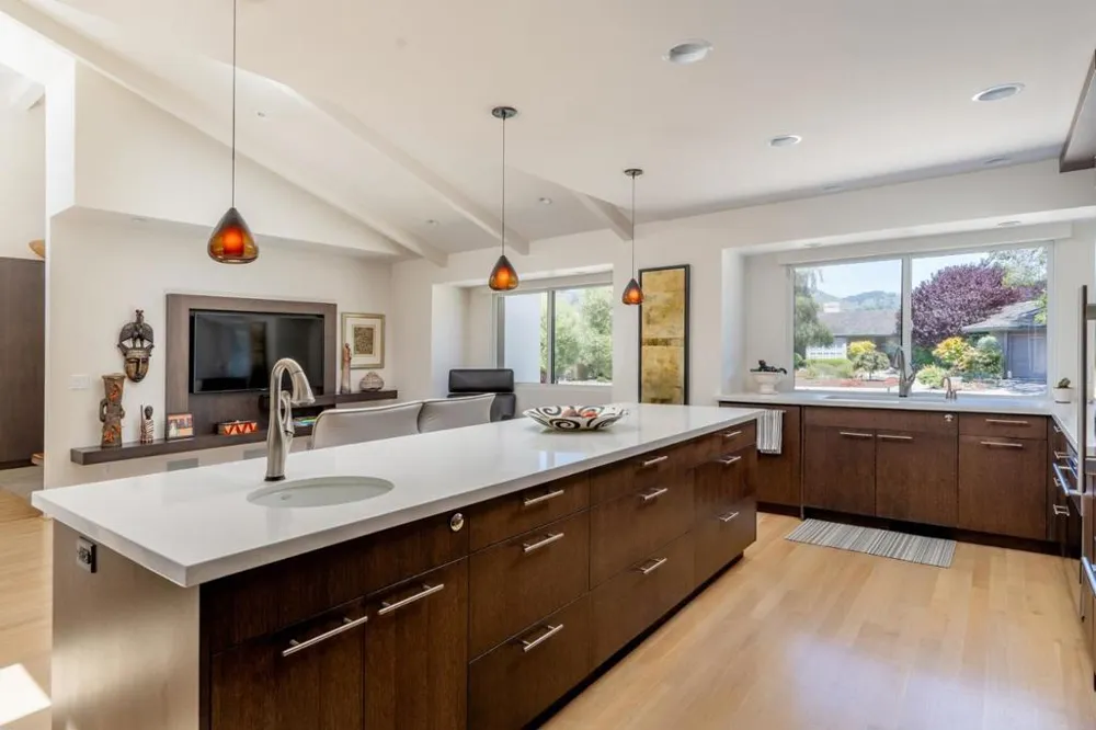 7086 Valley Greens Circle Carmel, CA 93923