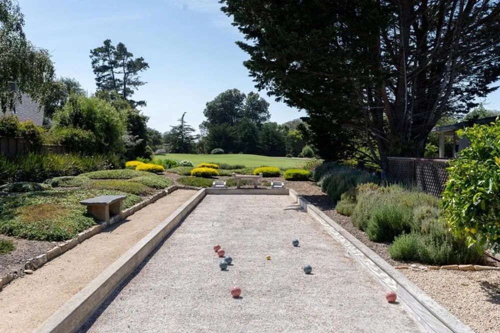 7086 Valley Greens Circle Carmel, CA 93923